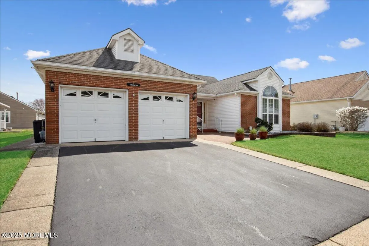 Rockland/Orange/NJ Real Estate | View 14 Abergele Drive | Listing
