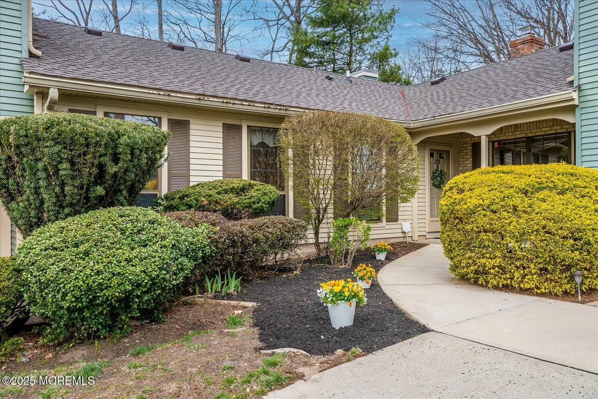Rockland/Orange/NJ Real Estate | View 228 Perth Hill Court | Listing