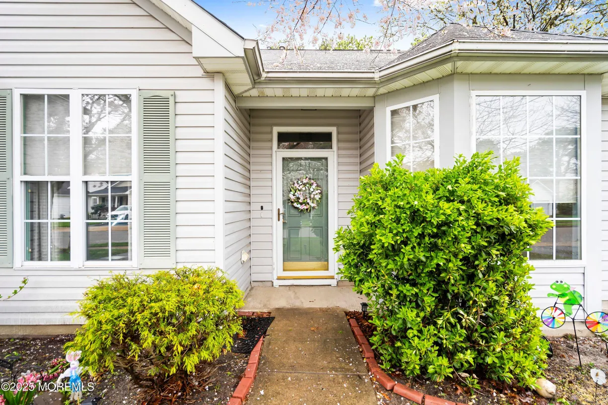 Rockland/Orange/NJ Real Estate | View 13 Cedar Village Boulevard | Listing