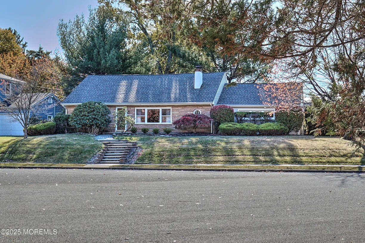 Rockland/Orange/NJ Real Estate | View 415 Parkview Avenue | Listing