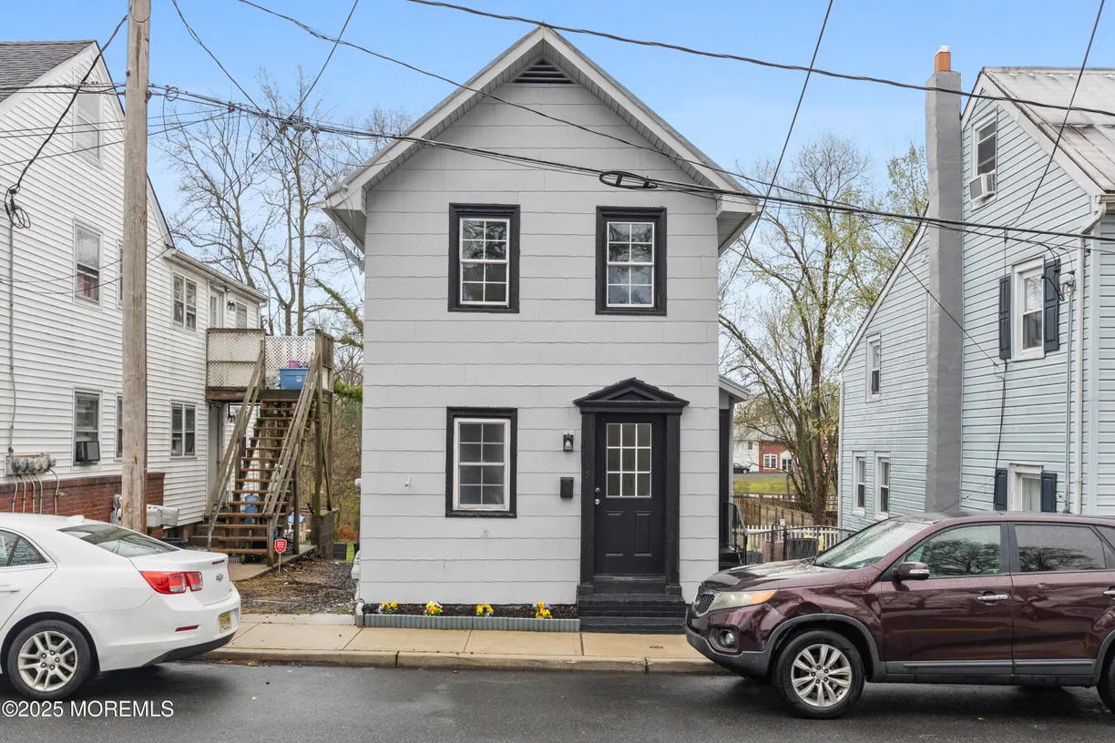 Rockland/Orange/NJ Real Estate | View 13 Mary Street | 3 Beds, 1 Bath