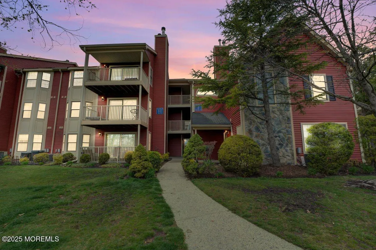 Rockland/Orange/NJ Real Estate | View 79 Crosspointe Drive, 79 | 2 Beds, 1 Bath