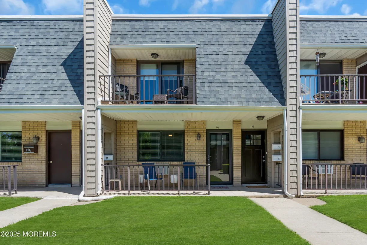 Rockland/Orange/NJ Real Estate | View 720 Ocean Avenue, 16 | 1 Bed, 1 Bath