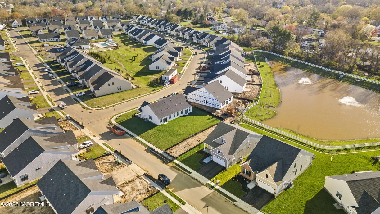 Rockland/Orange/NJ Real Estate | View 118 Wisteria Court | Listing