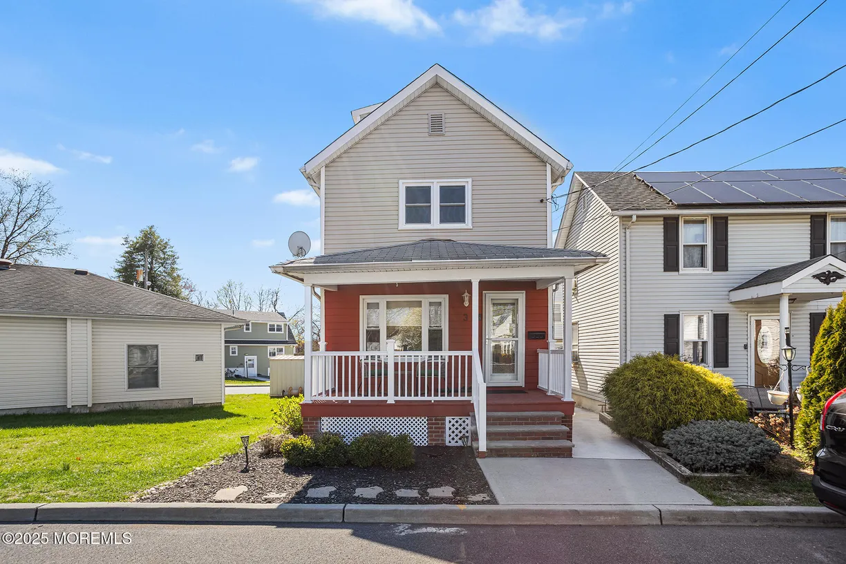 Rockland/Orange/NJ Real Estate | View 3 Keegan Place | 3 Beds, 1 Bath