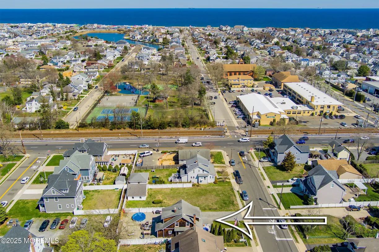 Rockland/Orange/NJ Real Estate | View 507 Forman Avenue | Listing