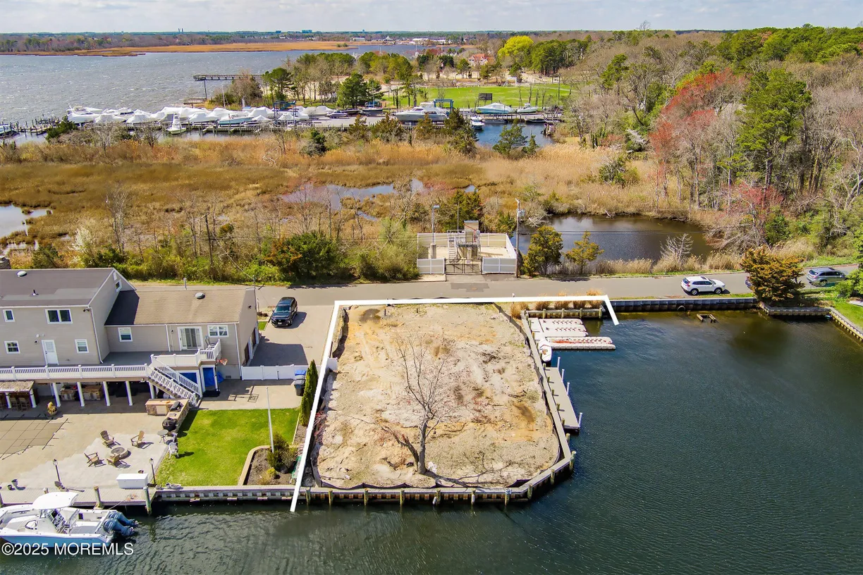Rockland/Orange/NJ Real Estate | View 5 Island Drive | Listing