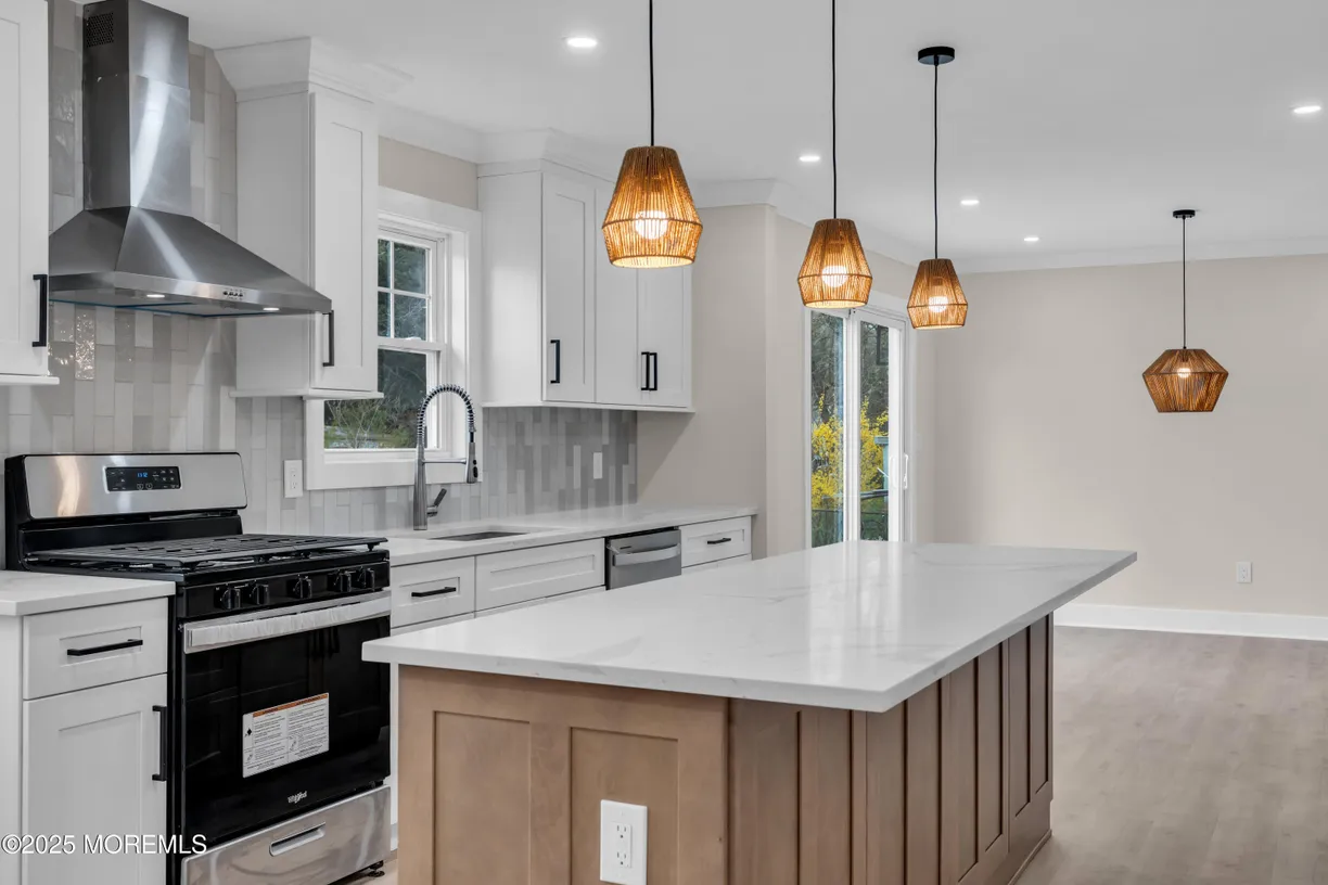 Rockland/Orange/NJ Real Estate | View 720 Doris Terrace | Listing