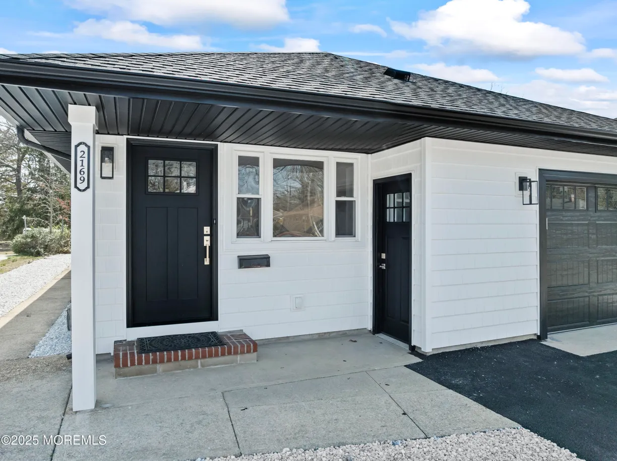 Rockland/Orange/NJ Real Estate | View 2169 Mt Hood Lane | 2 Beds, 1 Bath