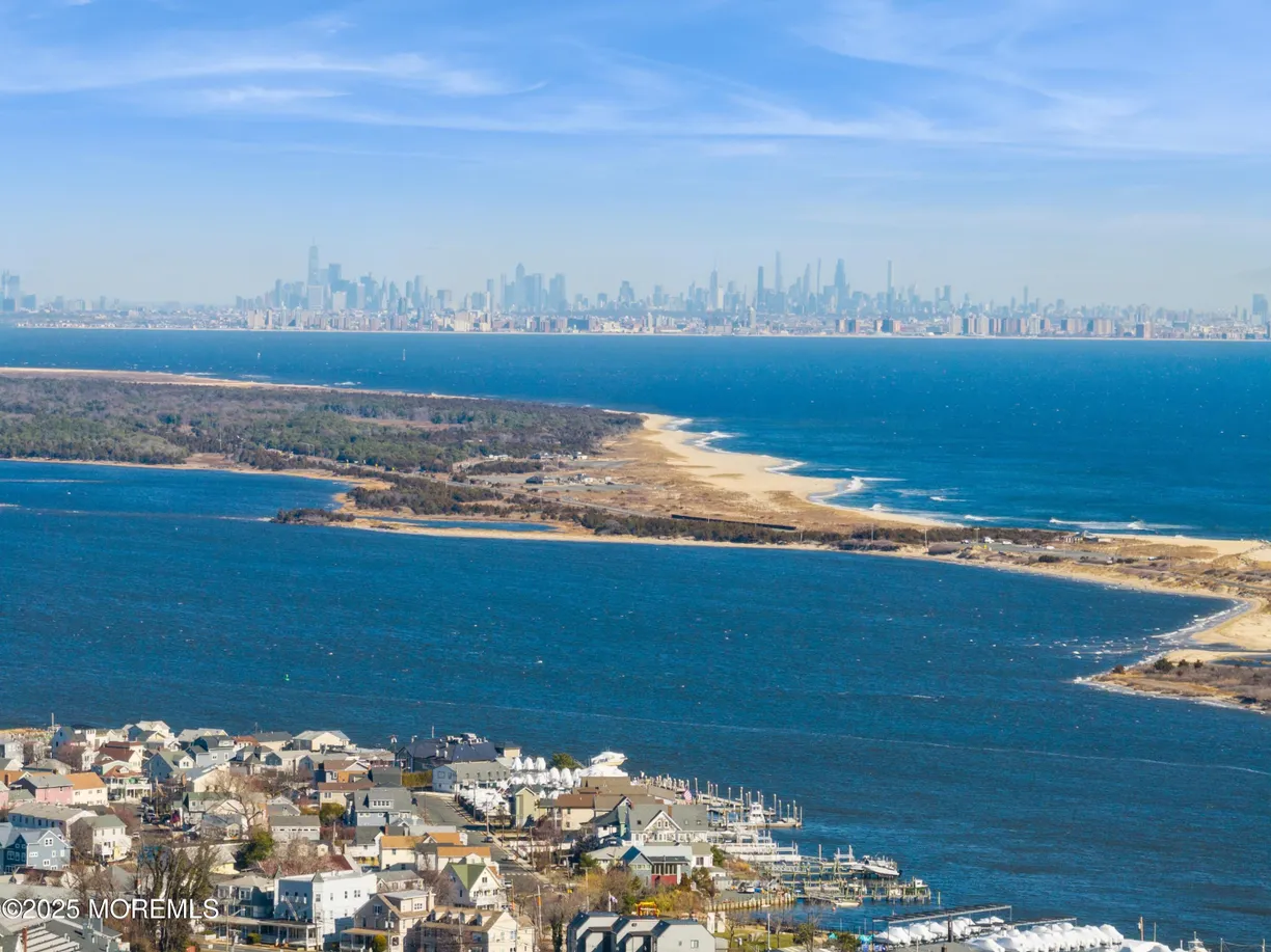 Rockland/Orange/NJ Real Estate | View 200 Portland Road, 3 D | 2 Beds, 1 Bath