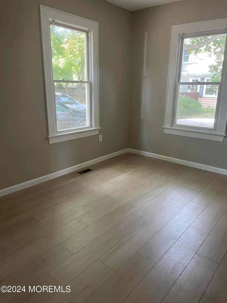 Rockland/Orange/NJ Real Estate | View 103 Pavilion Avenue, 2 | 1 Bed, 1 Bath