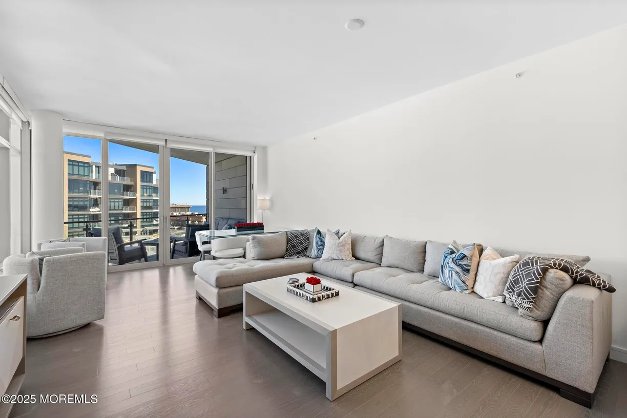 Rockland/Orange/NJ Real Estate | View 15 Morris Avenue, 411 | Listing
