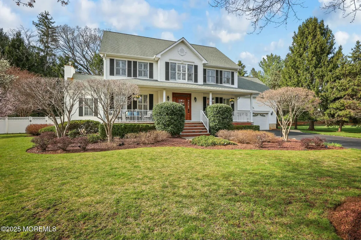 Rockland/Orange/NJ Real Estate | View 44 Majestic Avenue | 4 Beds, 3 Baths