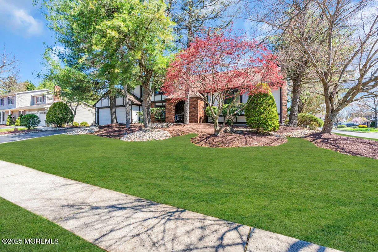 Rockland/Orange/NJ Real Estate | View 28 Pheasant Drive | Listing