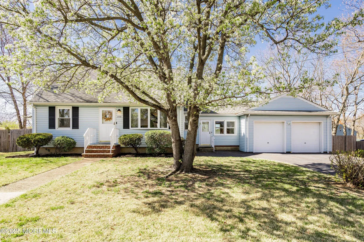 Rockland/Orange/NJ Real Estate | View 375 20th Avenue | 4 Beds, 2 Baths