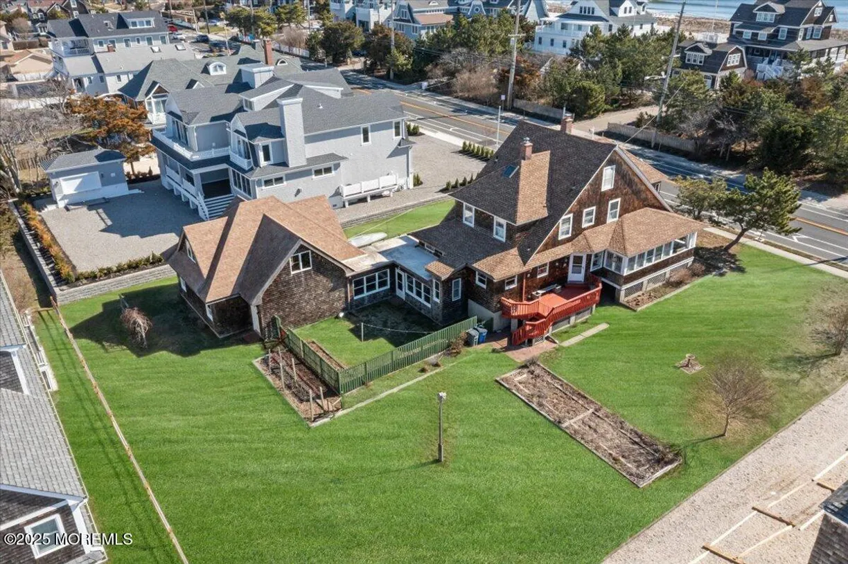 Rockland/Orange/NJ Real Estate | View 1318 Ocean Avenue | 6 Beds, 3 Baths