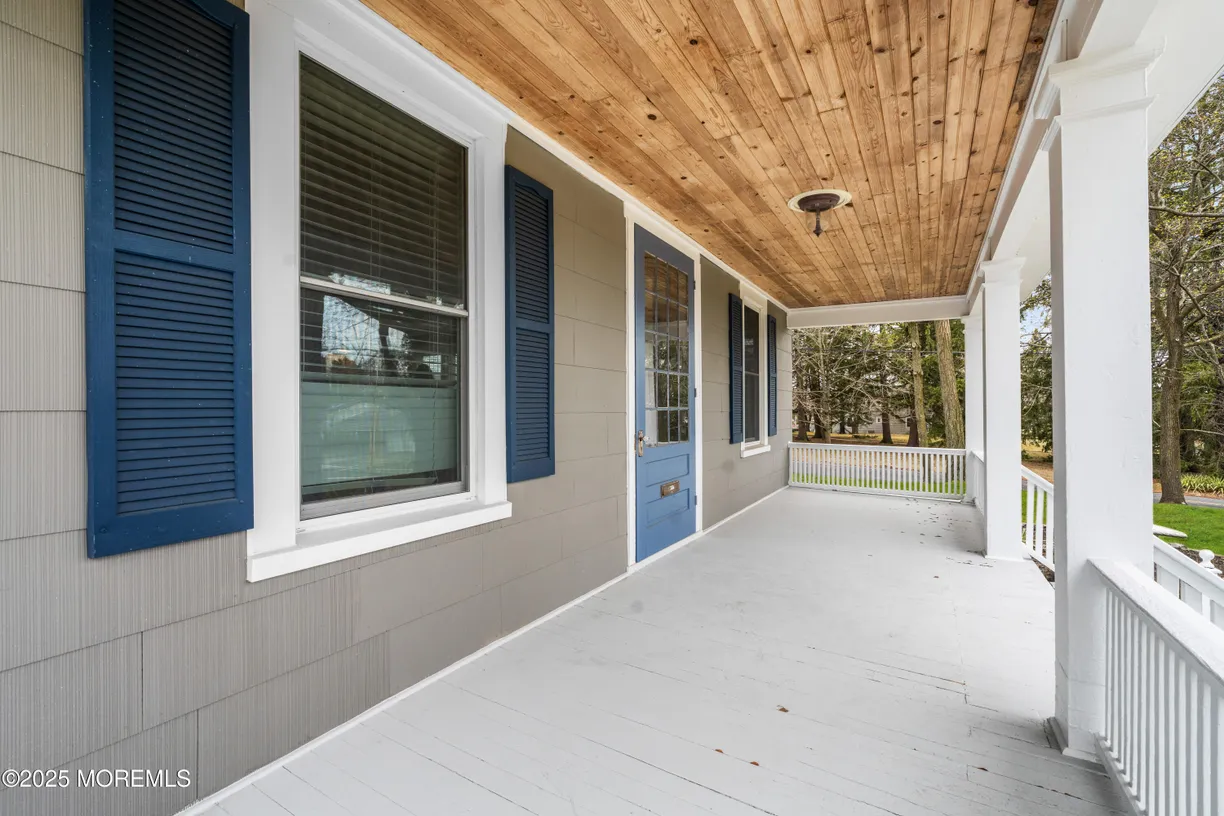 Rockland/Orange/NJ Real Estate | View 496 W Park Avenue | Listing