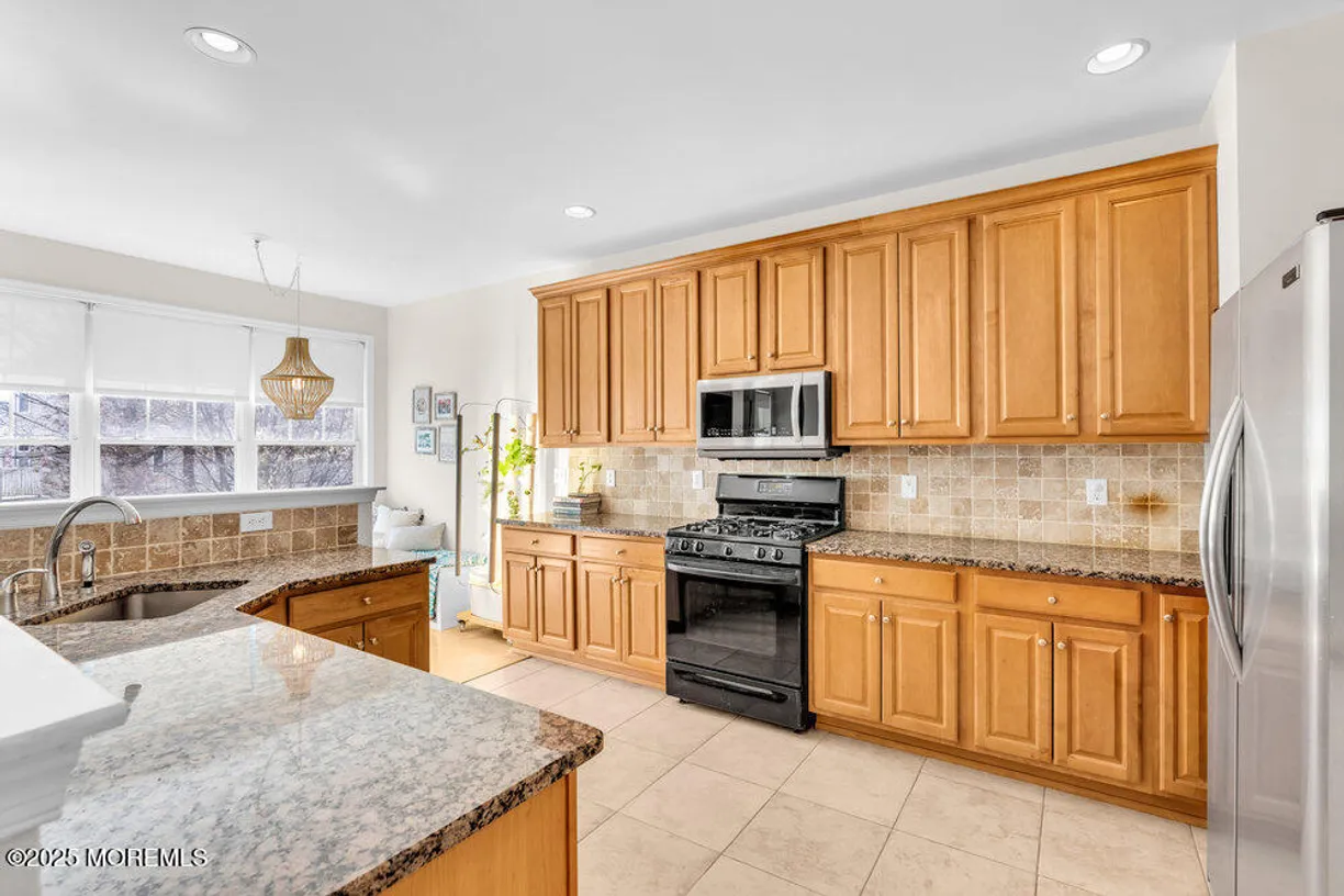 Rockland/Orange/NJ Real Estate | View 7 S Shore Drive | Listing