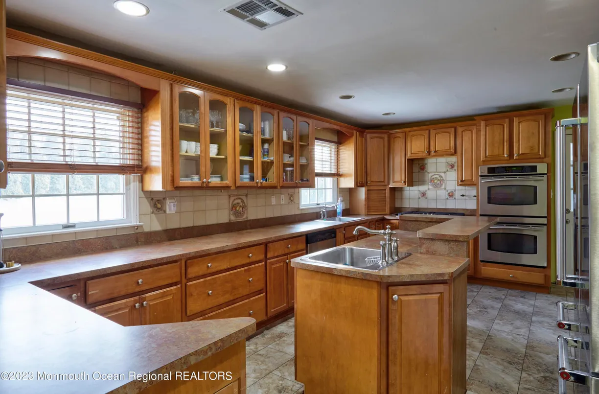 Rockland/Orange/NJ Real Estate | View 513 Norwood Avenue | Listing