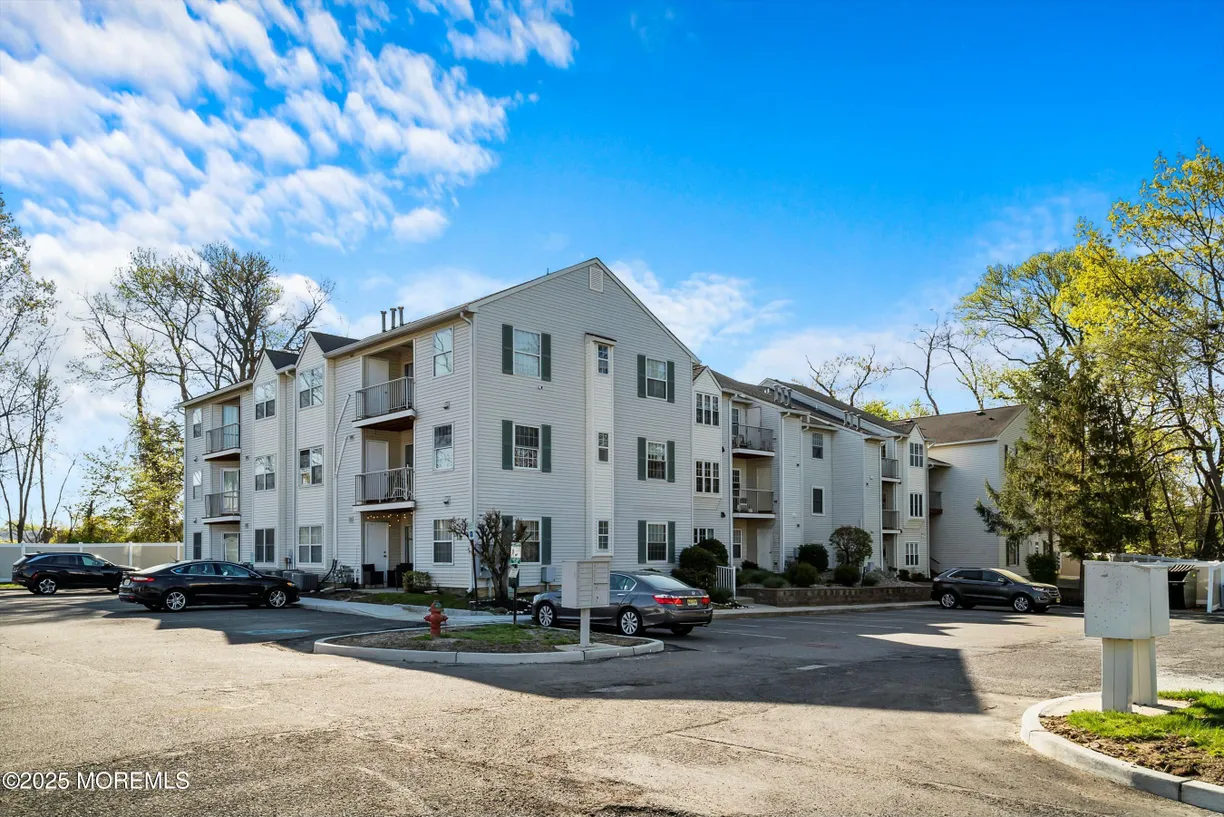 Rockland/Orange/NJ Real Estate | View 231 Atlantic Street, 81D | 2 Beds, 2 Baths