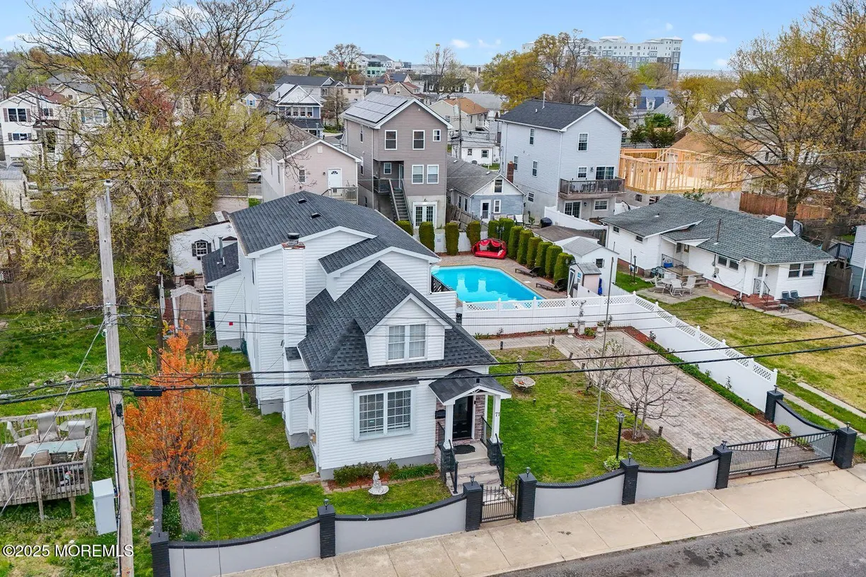 Rockland/Orange/NJ Real Estate | View 71 Pineview Avenue | Listing