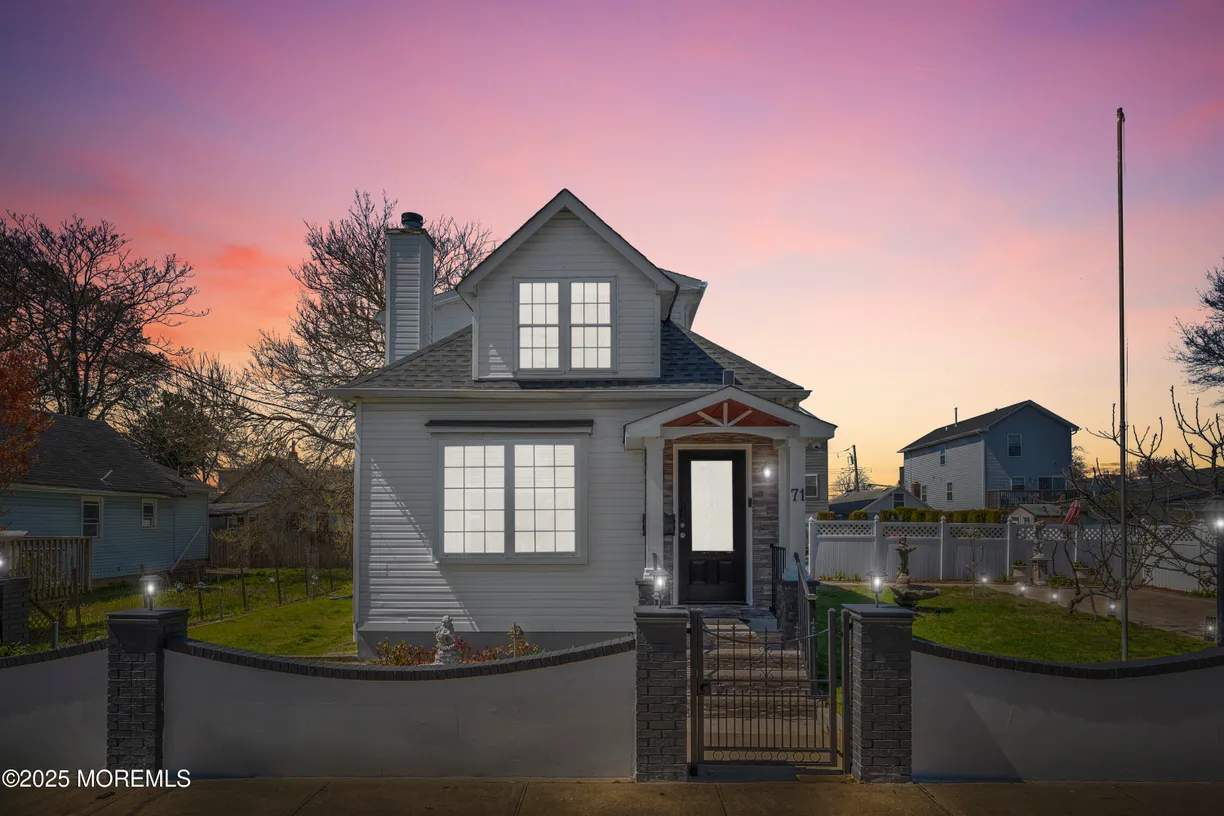 Rockland/Orange/NJ Real Estate | View 71 Pineview Avenue | 4 Beds, 2 Baths