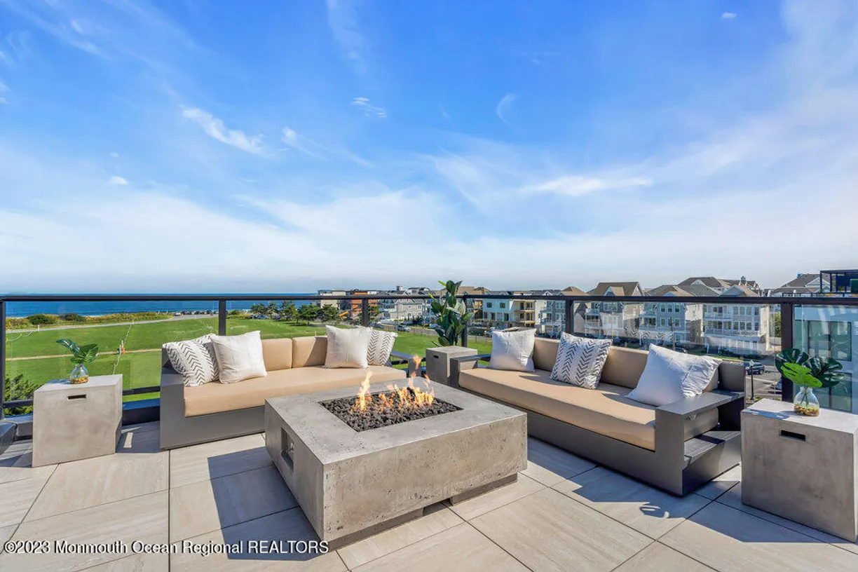 Rockland/Orange/NJ Real Estate | View 200 Ocean Avenue, 25 | 5 Beds, 5 Baths