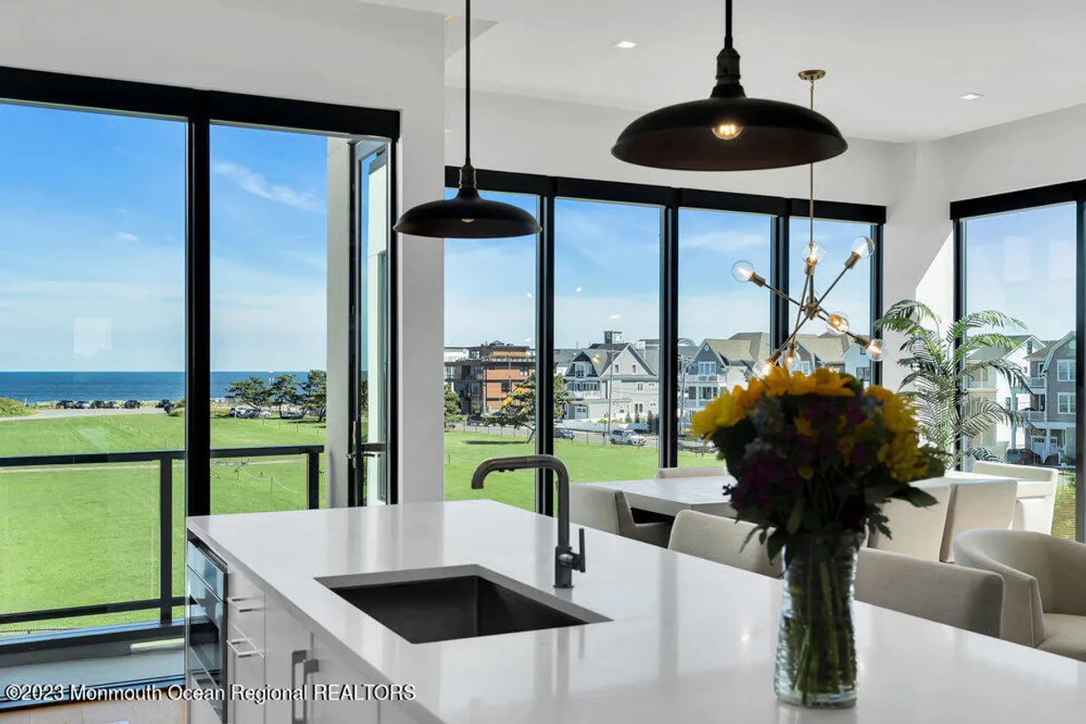 Rockland/Orange/NJ Real Estate | View 200 Ocean Avenue, 25 | Listing