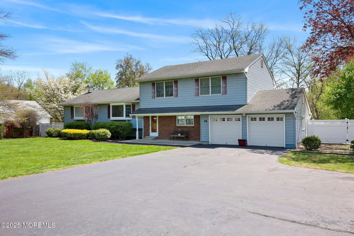 Rockland/Orange/NJ Real Estate | View 58 Duchess Court | Listing