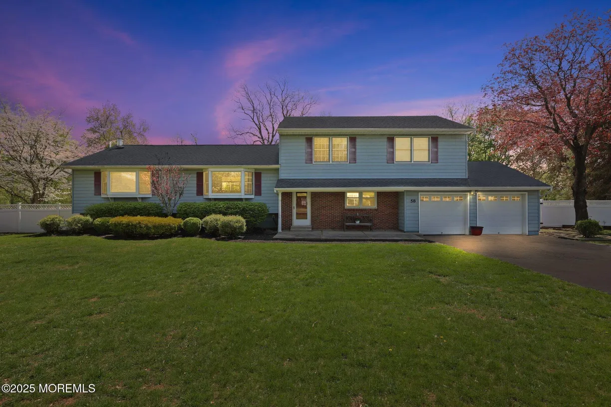 Rockland/Orange/NJ Real Estate | View 58 Duchess Court | Listing