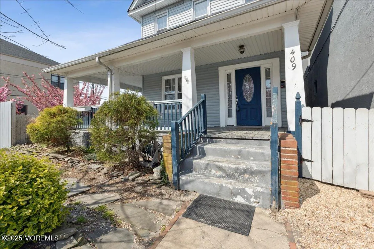 Rockland/Orange/NJ Real Estate | View 409 Prospect Avenue | 3 Beds, 2 Baths