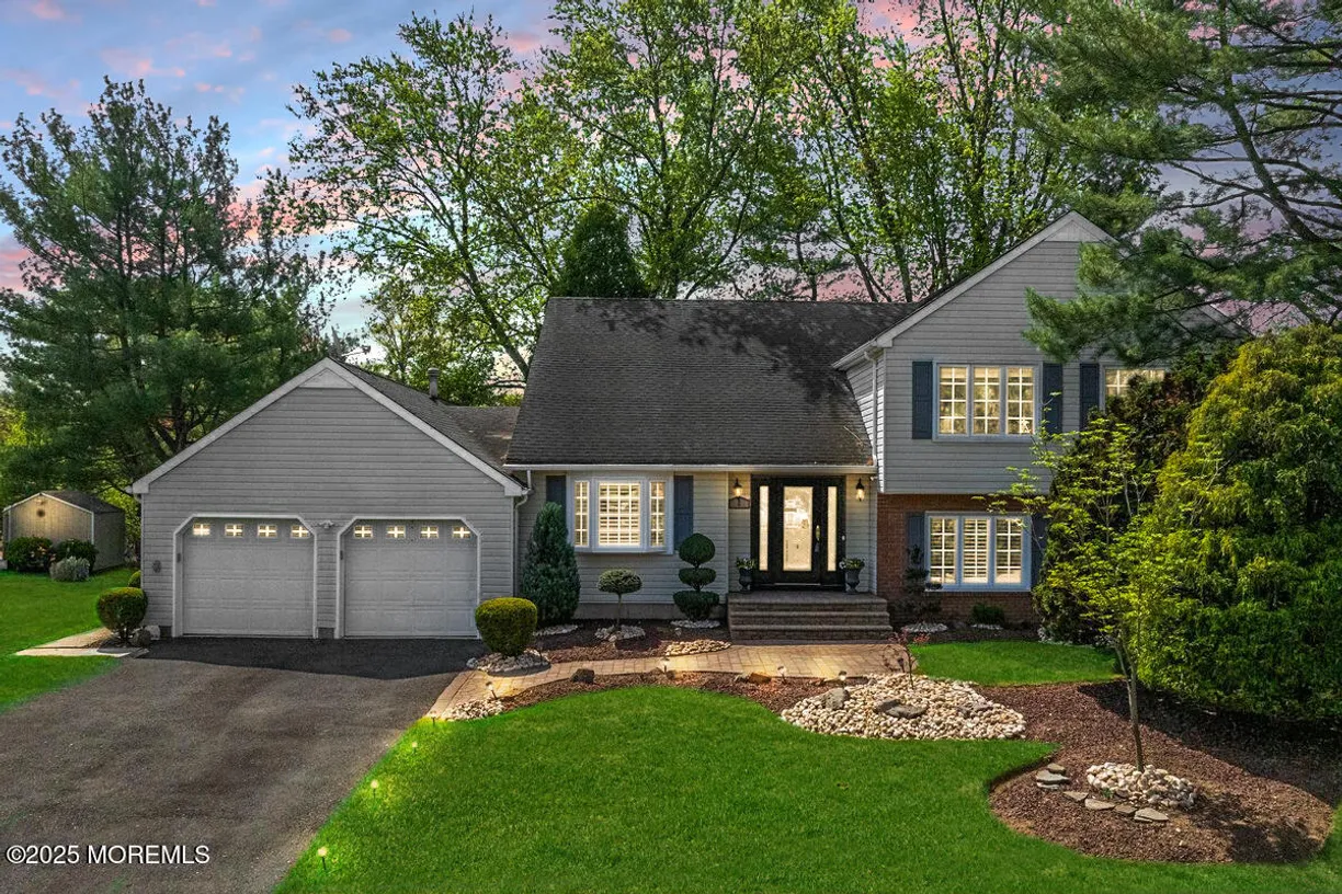Rockland/Orange/NJ Real Estate | View 2 Palomino Way | 4 Beds, 2 Baths