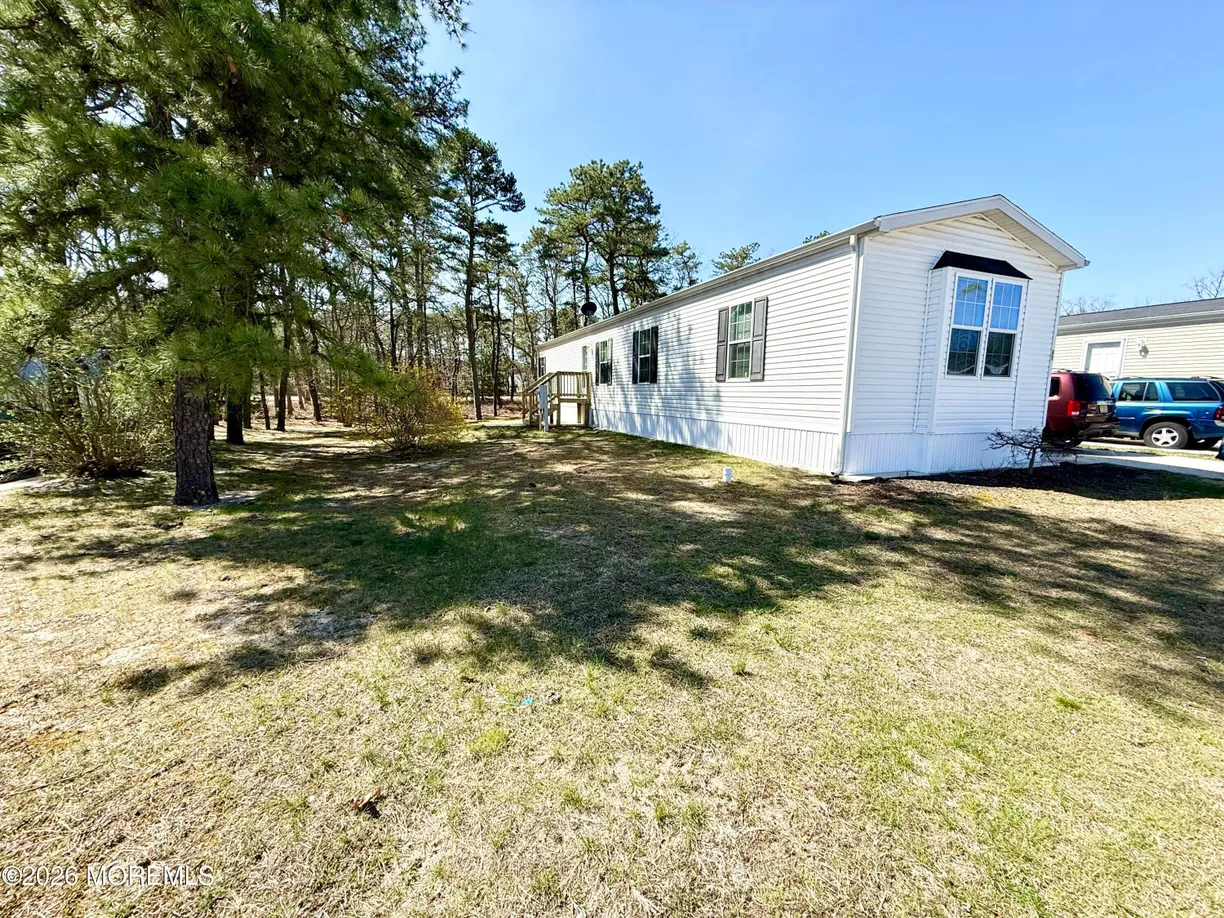 65 Woodchuck Parkway, Whiting, NJ 08759 Property for sale