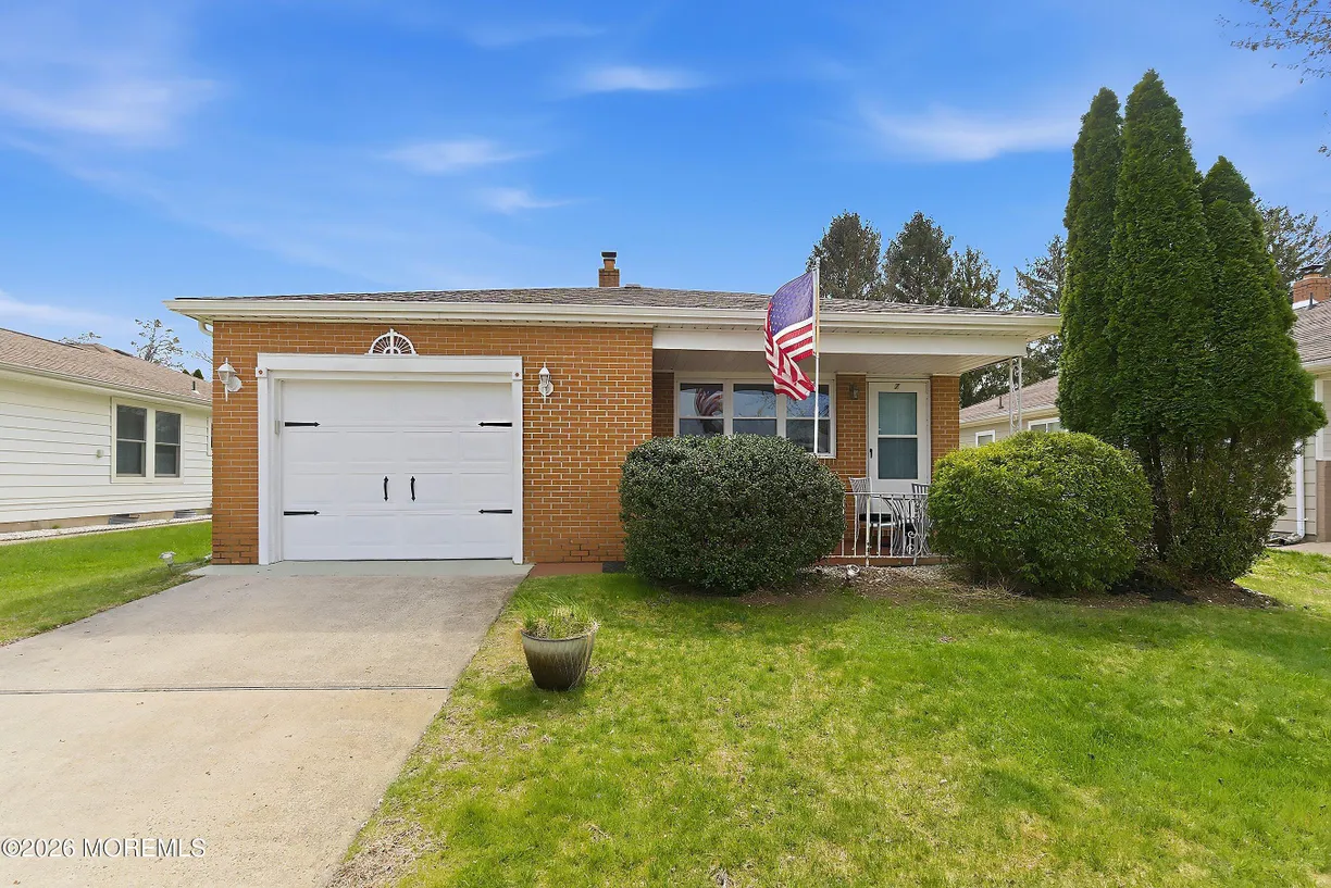 7 Pavilion Street, Toms River, NJ 08757 Property for sale