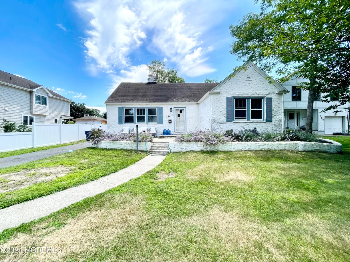 254 Lawrence Avenue, Oakhurst, NJ 07755 Property for rent