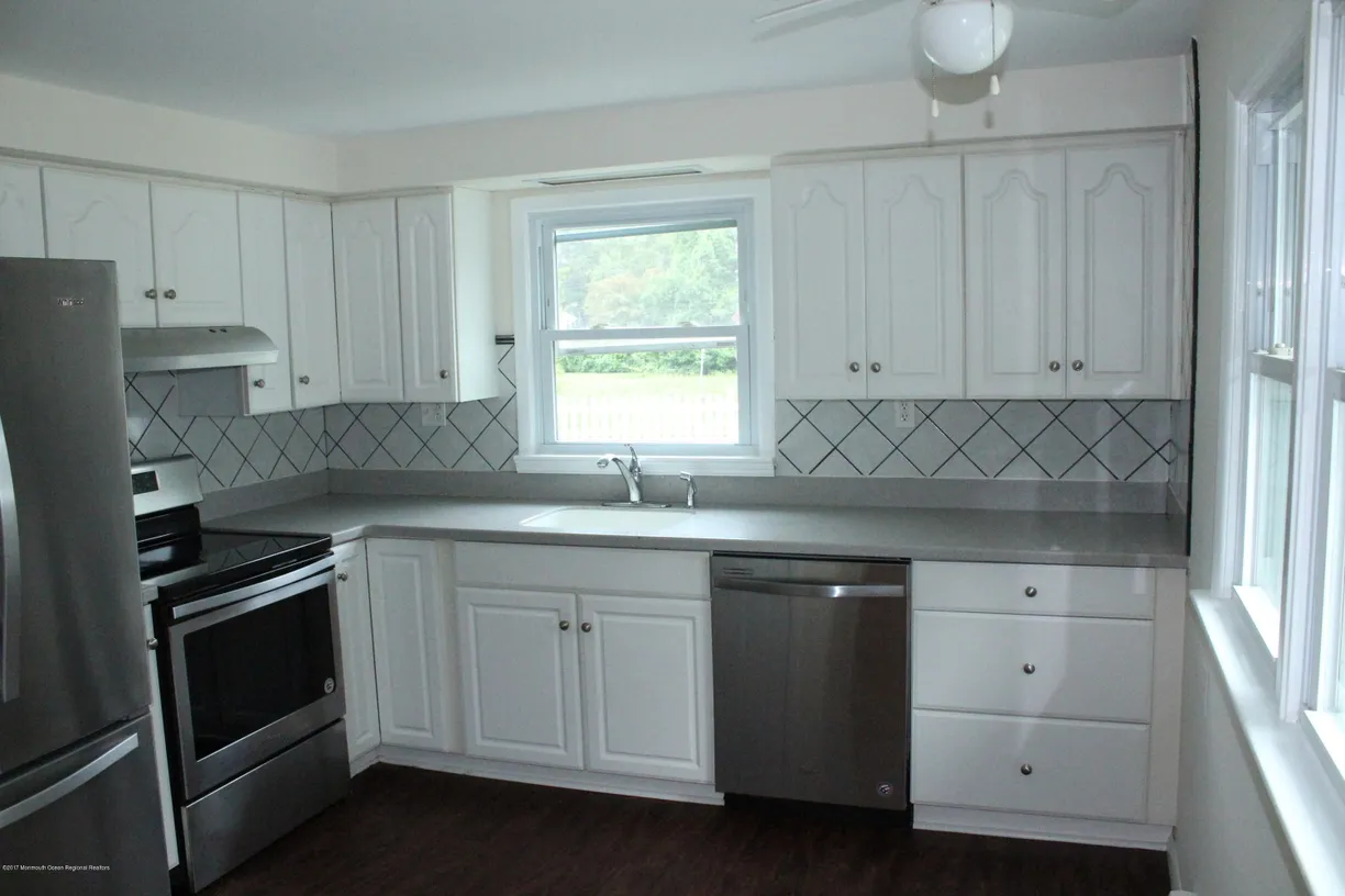 254 Admiral Avenue, Beachwood, NJ 08722 Property for rent