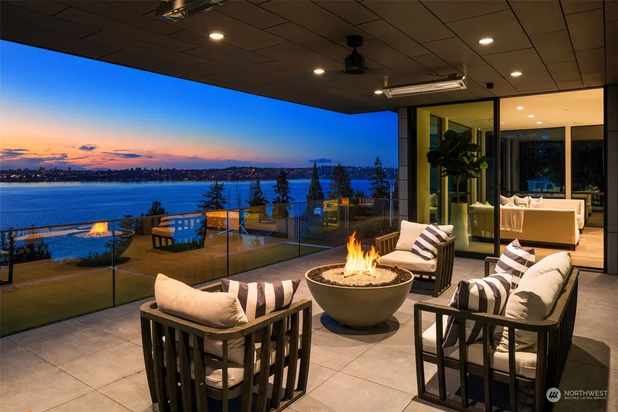 Seattle Area Real Estate | View 3263 Evergreen Point Road | 6 Beds, 7 Baths