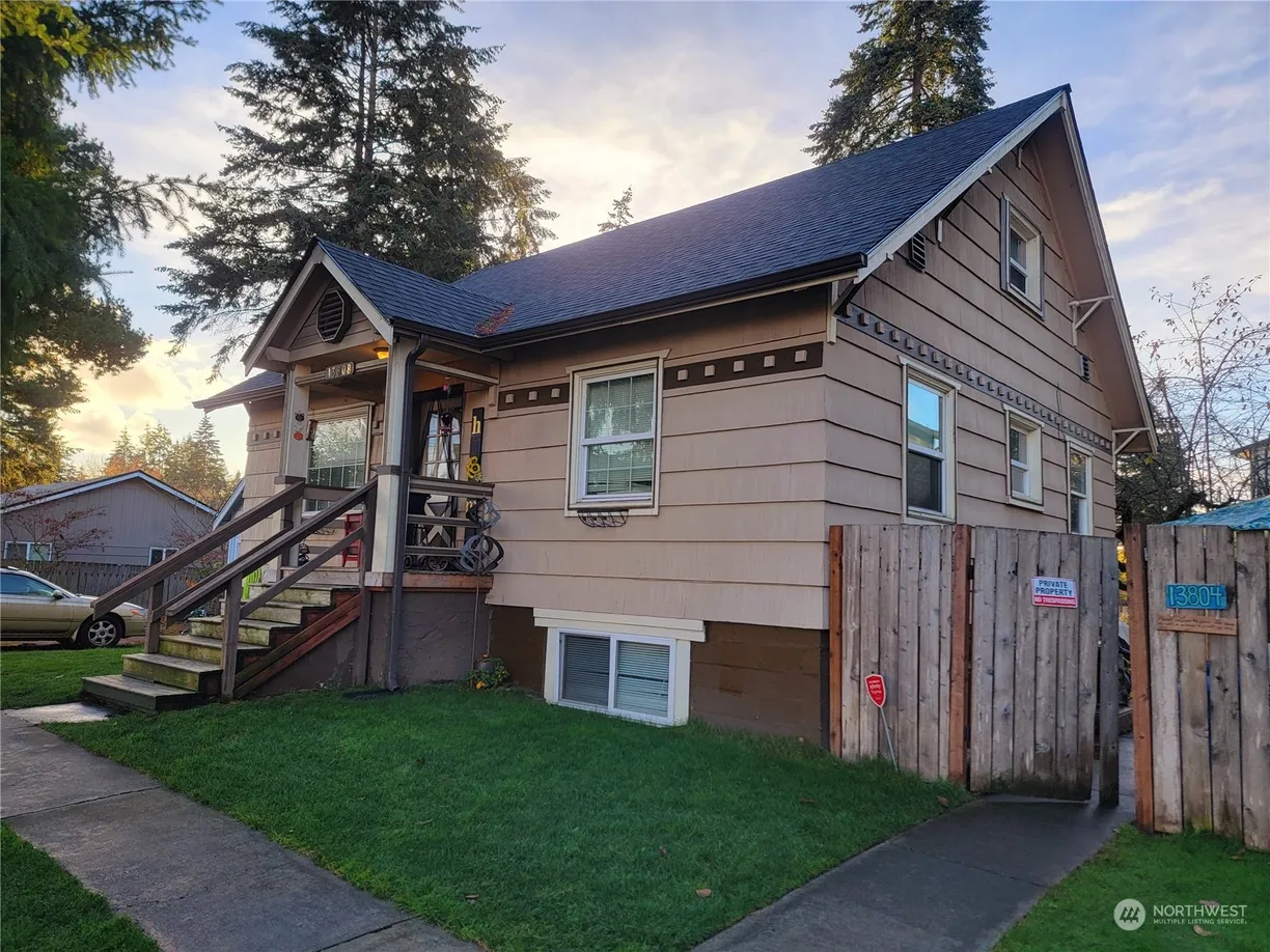 Seattle Area Real Estate | View 13808 & 13804 C Street