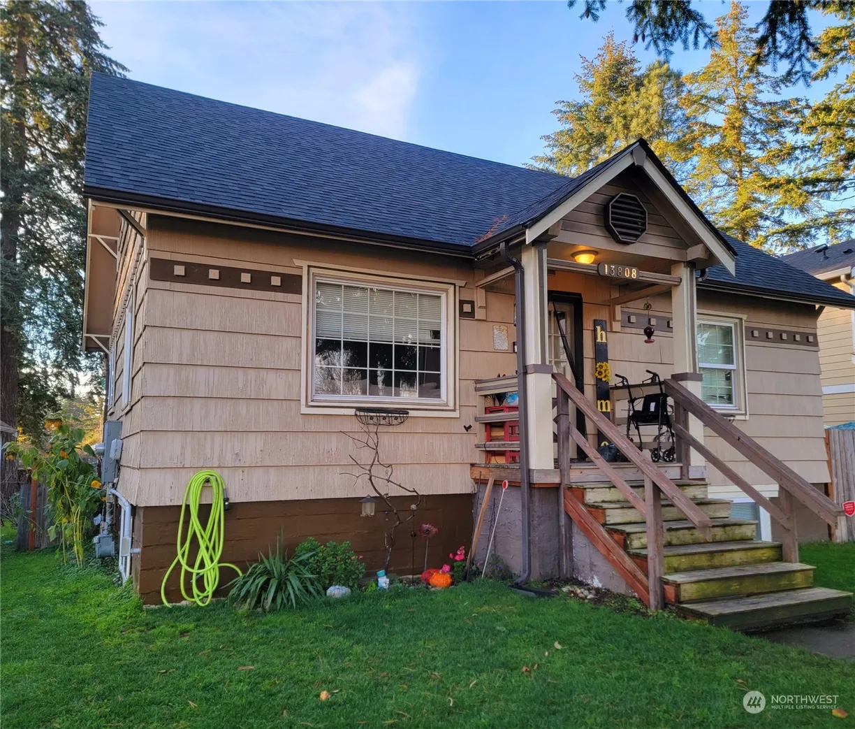 Seattle Area Real Estate | View 13808 & 13804 C Street | Listing