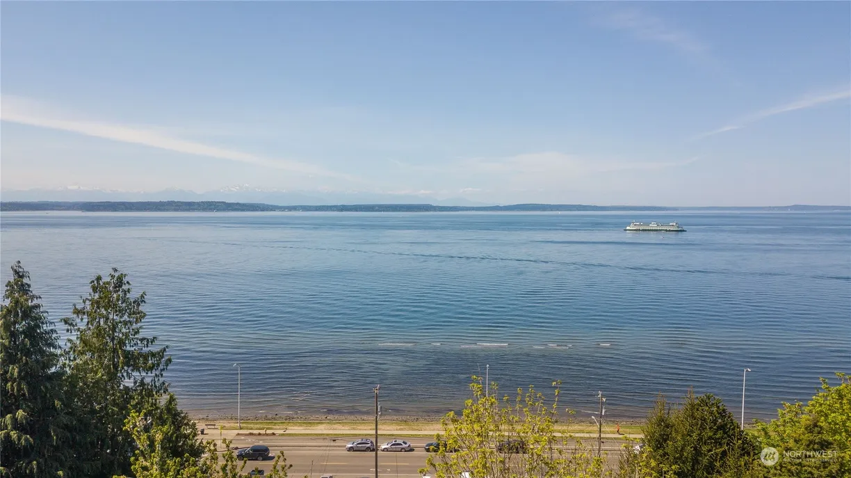 Seattle Area Real Estate | View 2001 Bonair Drive