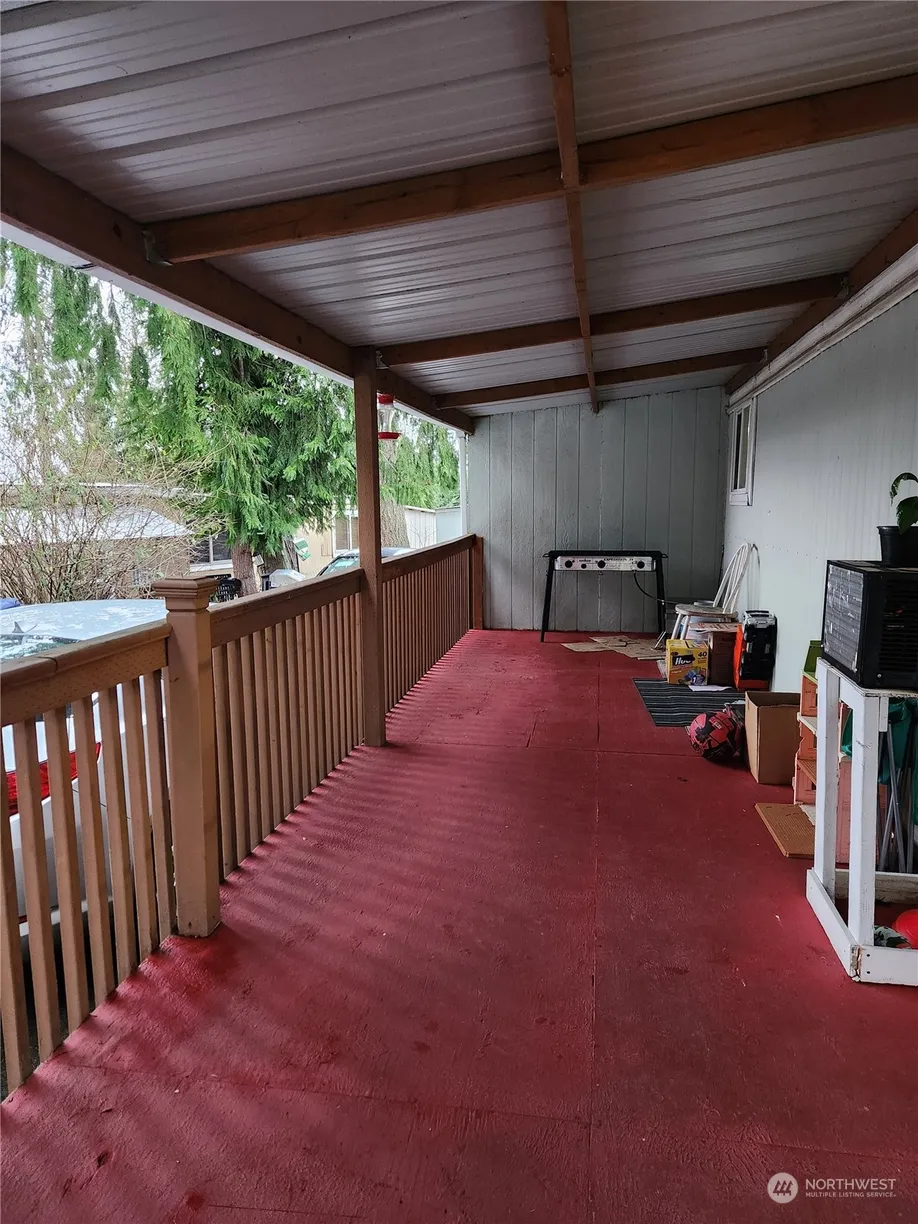 Seattle Area Real Estate | View 4425 Meridian Avenue, 12 | Listing