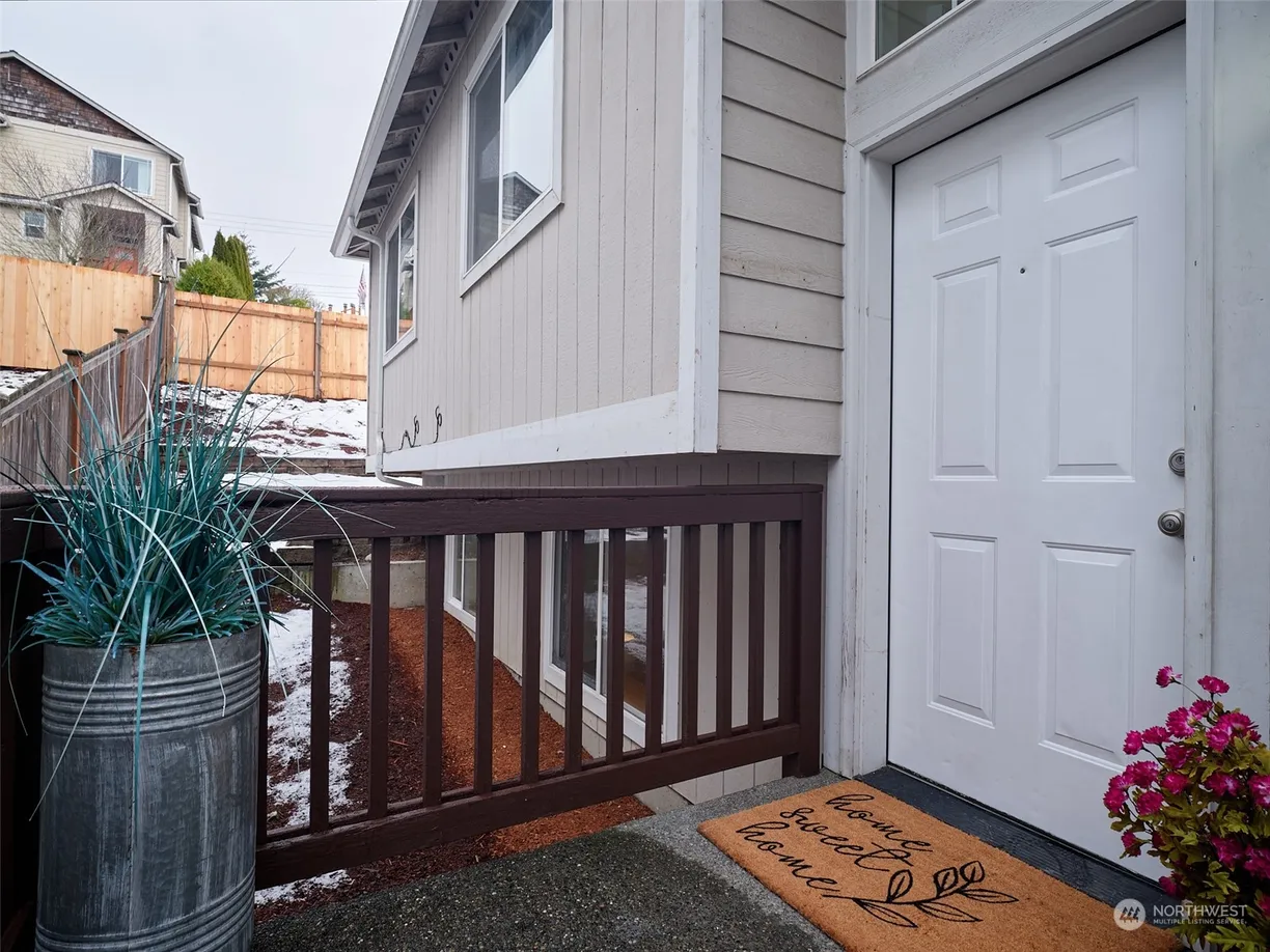 Seattle Area Real Estate | View 7716 Highland Park Way | Listing
