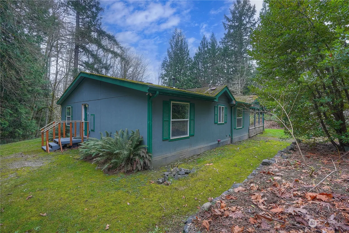 Seattle Area Real Estate | View 17908 Erickson Road | 3 Beds, 2 Baths