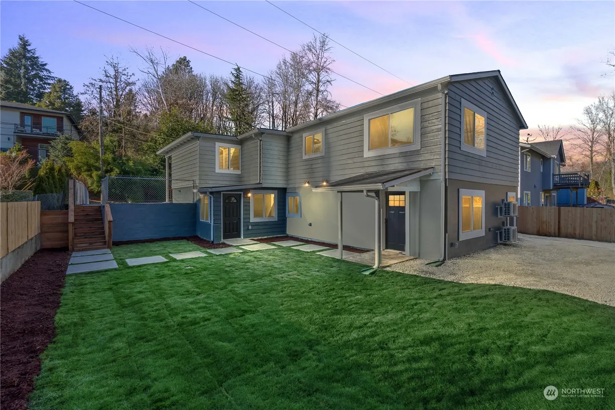 Seattle Area Real Estate | View 6968 24th Avenue | 6 Beds, 4 Baths
