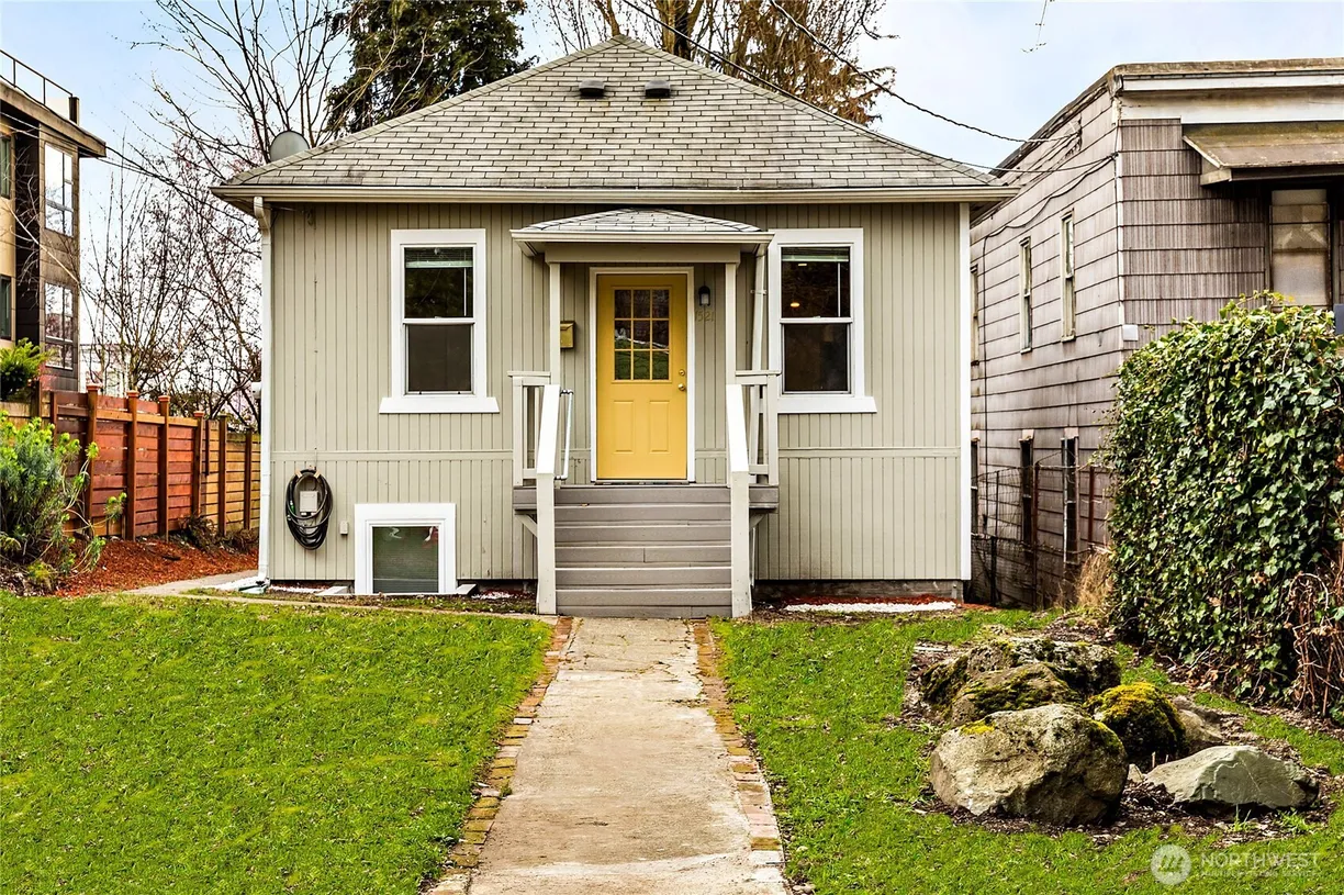 Seattle Area Real Estate | View 1521 E Spruce Street | Listing