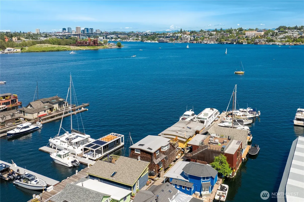 Seattle Area Real Estate | View 2420 Westlake Avenue, 11 | 1 Bed, 1 Bath
