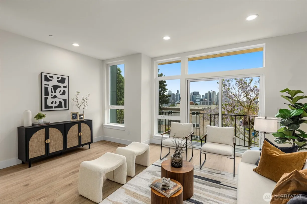 Seattle Area Real Estate | View 560 Lee Street | Listing