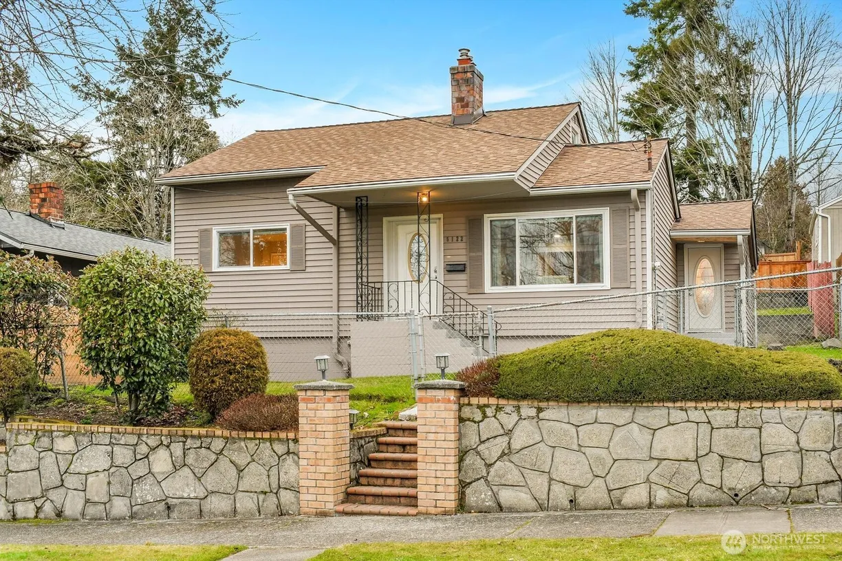 Seattle Area Real Estate | View 5122 S Brighton Street | 5 Beds, 1 Bath