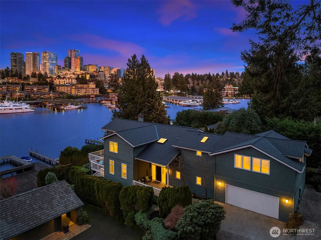 Seattle Area Real Estate | View 9330 SE Shoreland Drive | 6 Beds, 3 Baths