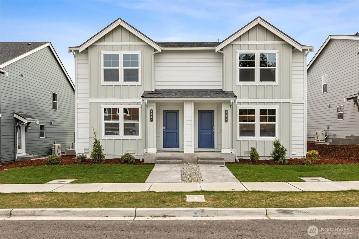 Seattle Area Real Estate | View 2126 Trailside Drive, 56 | 3 Beds, 2 Baths